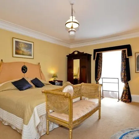 Bed and breakfast Errisbeg House